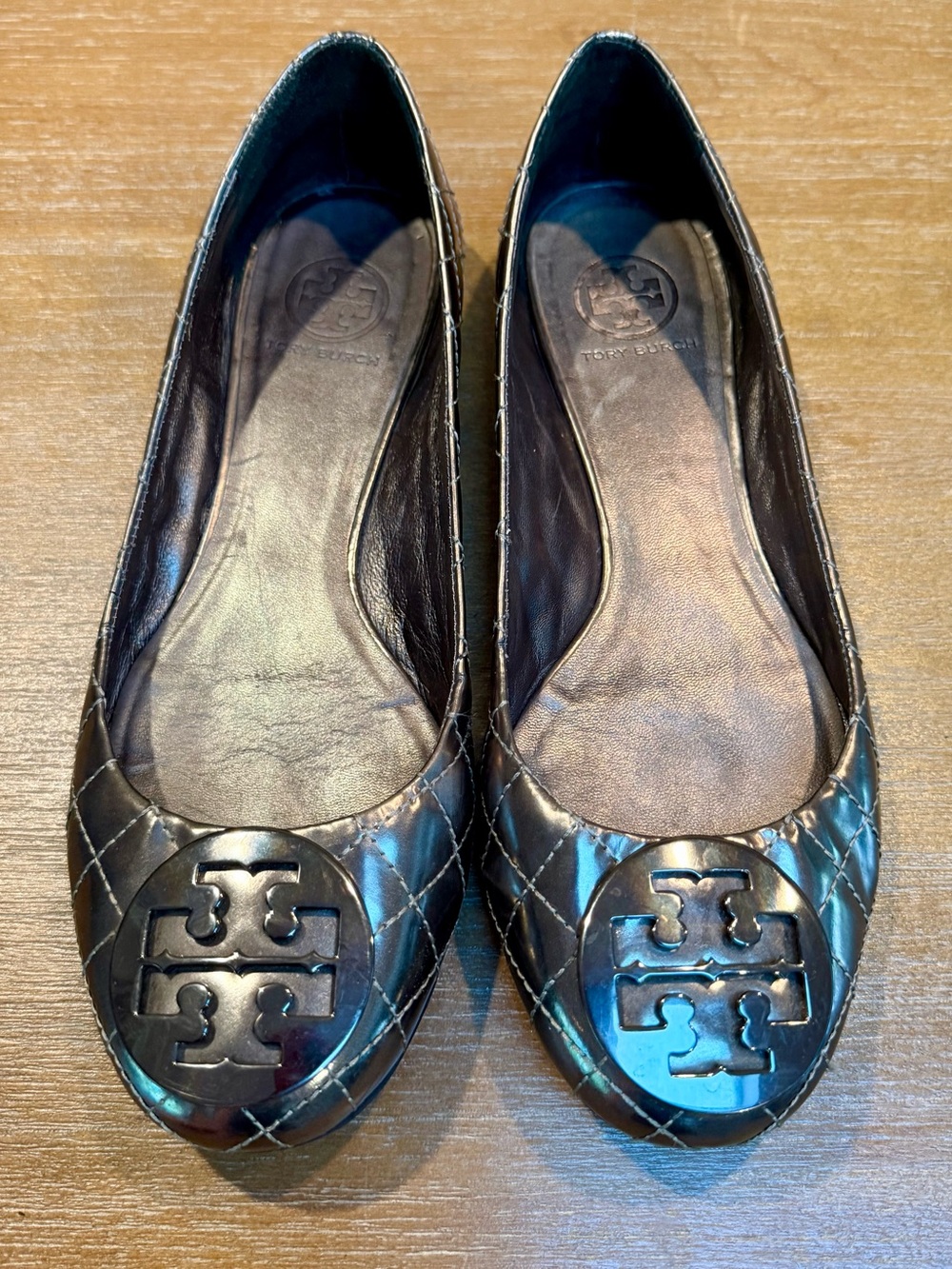 Tory Burch Quinn Women’s Quilted Leather Ballet Flat Silver Metallic Size 10